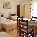 Hotel Family Haruni *