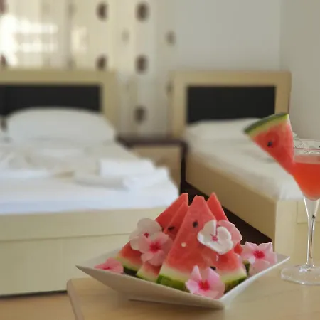 Family Haruni Hotel *