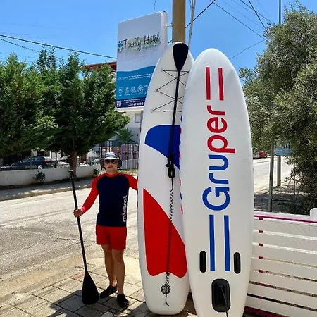 Family Haruni Hotel *