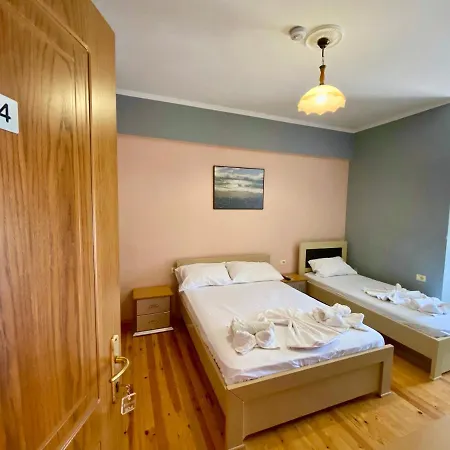 Hotel Family Haruni Ksamil