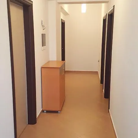 Family Haruni * Ksamil