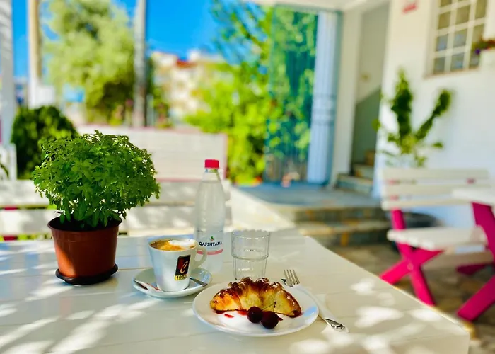 Family Haruni Ksamil